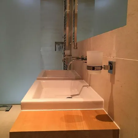 Luxury Bungalow Near Adeli Centre - Piestany * 皮耶什佳尼